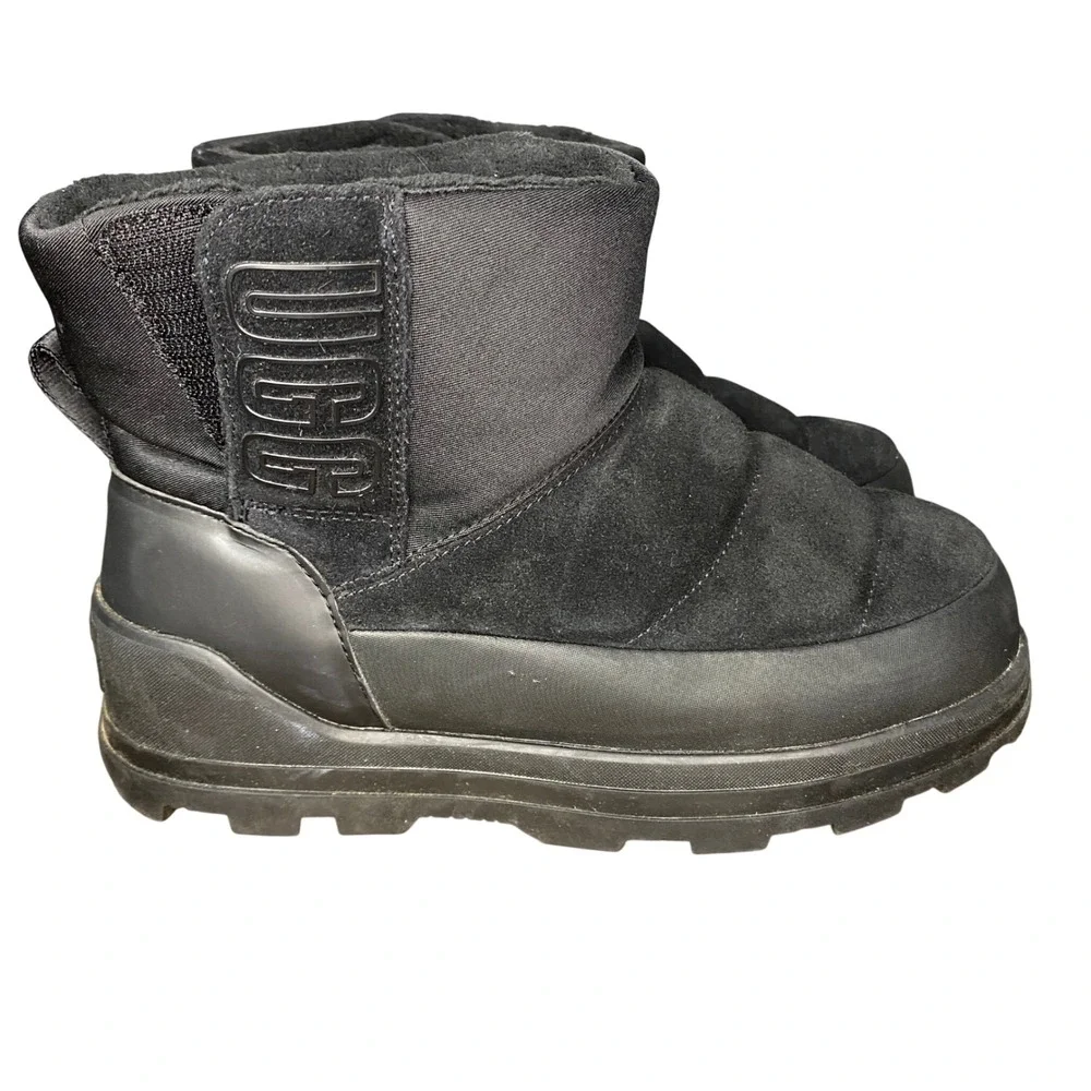 UGG Kid Preteen Black Classic Klamath Mini Puffer Waterproof Winter Boots Size 5